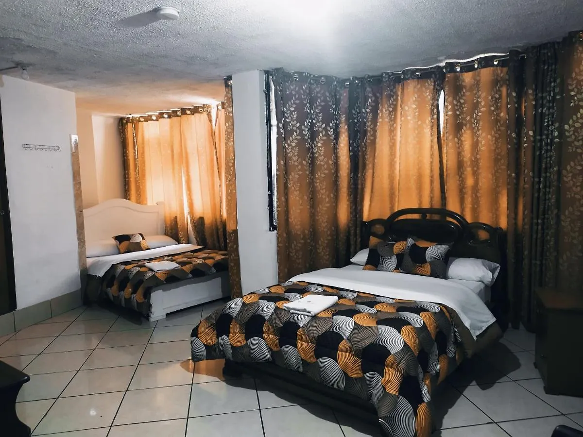 Hostel Hostal Ajavi Del Sur Quito Ecuador