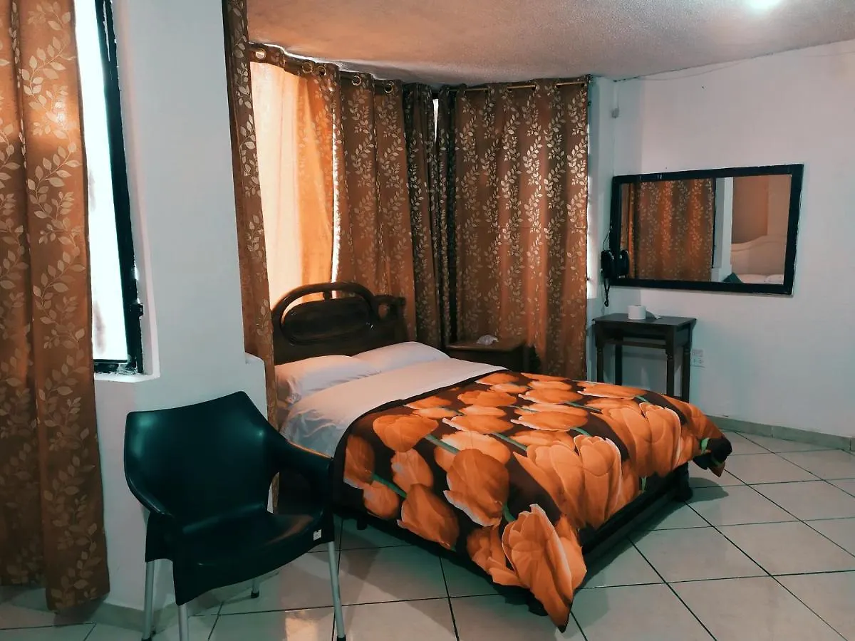 Hostal Ajavi Del Sur Quito Hostel